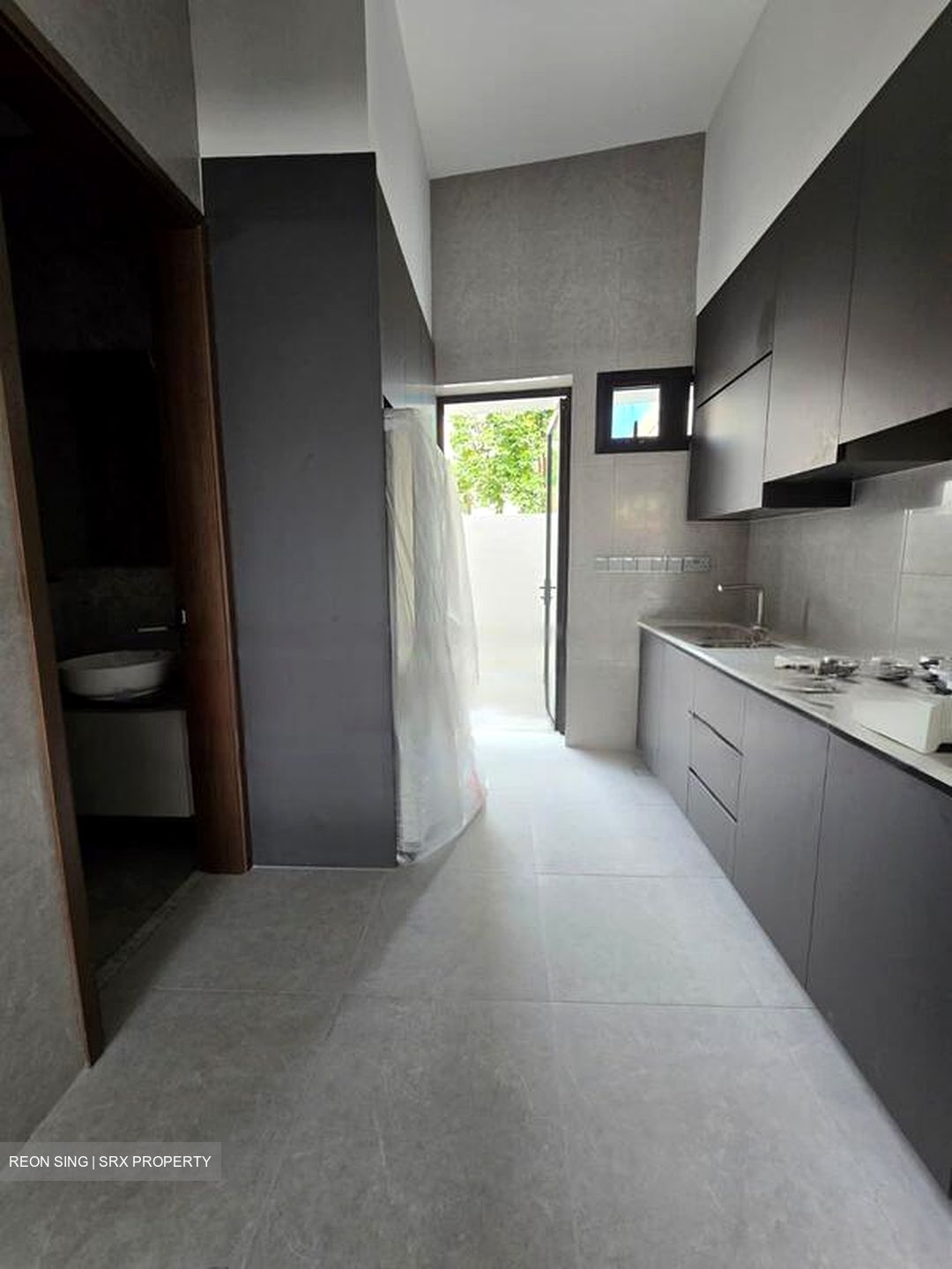 Lorong H Telok Kurau (D15), Terrace #486953351